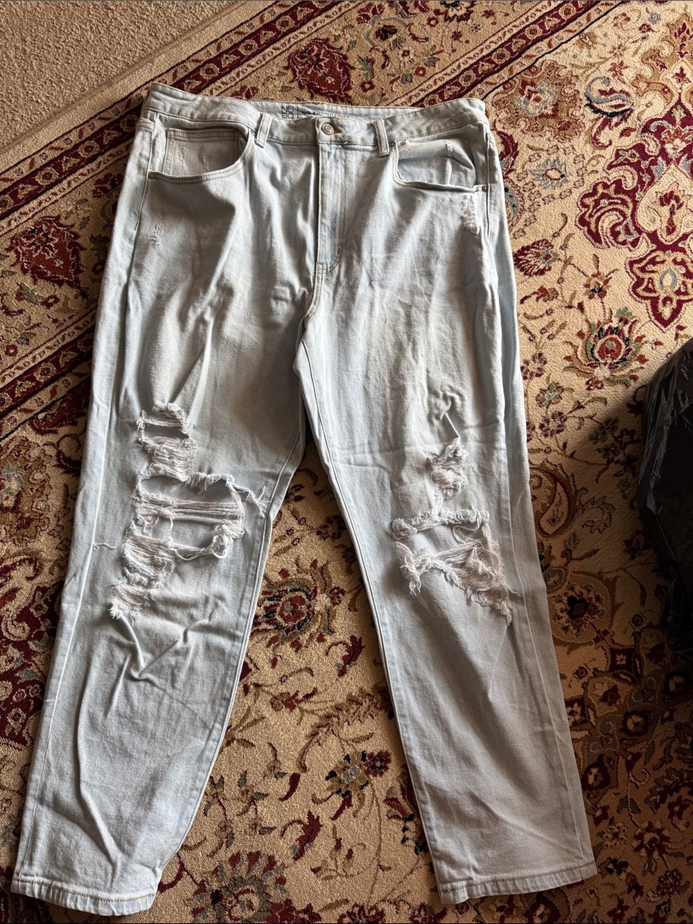 No Boundaries Light Blue Distressed Straight Leg Jeans